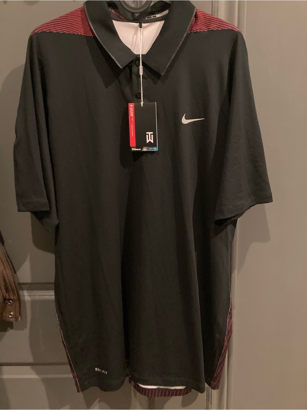 Nike Tiger Woods Collection Men’s Black Polo Shirt with Red Accent